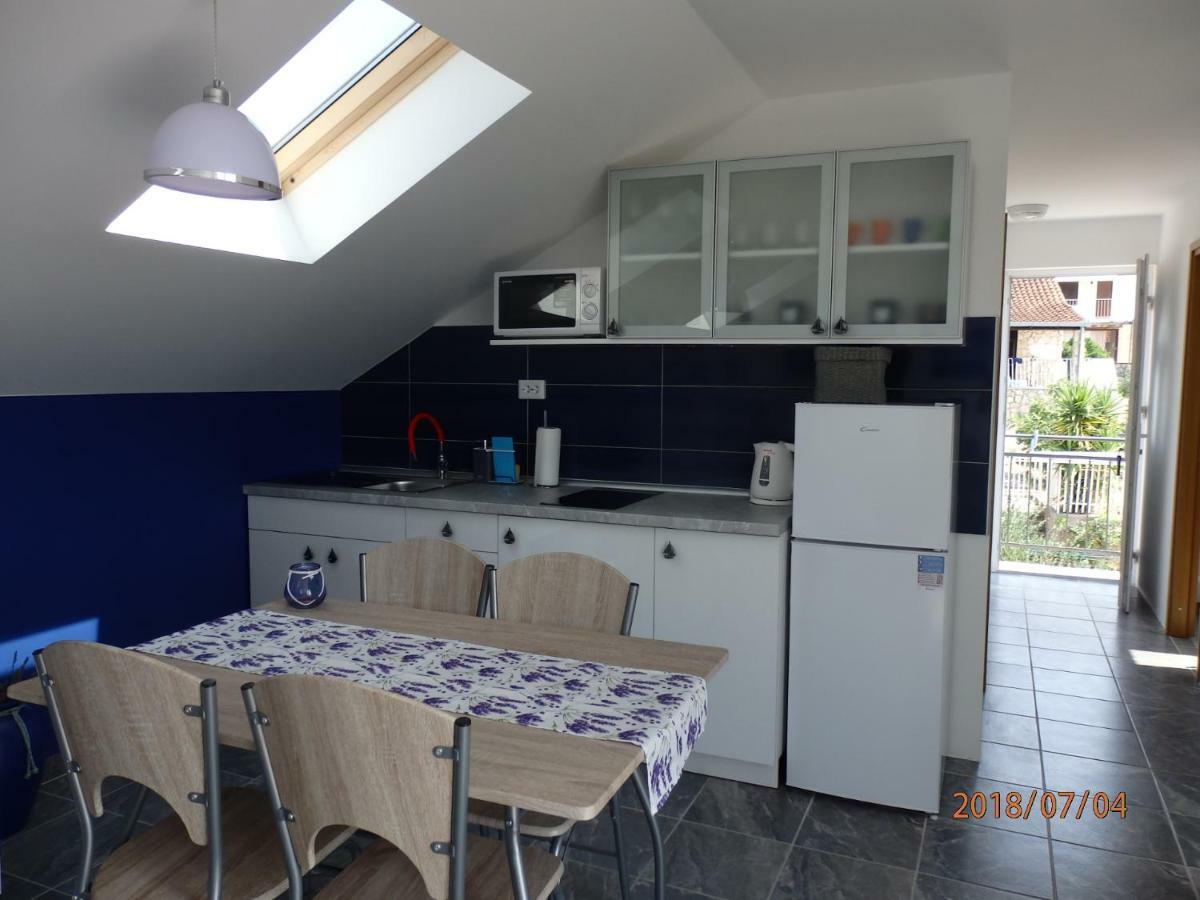 Apartman M&M Milna  Extérieur photo